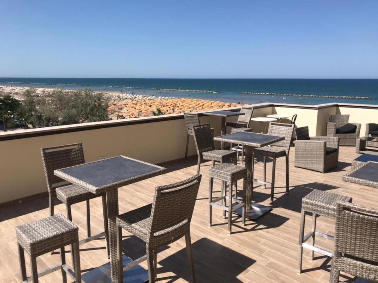 Hotel Costazzurra By Interlux Ρίμινι Εξωτερικό φωτογραφία